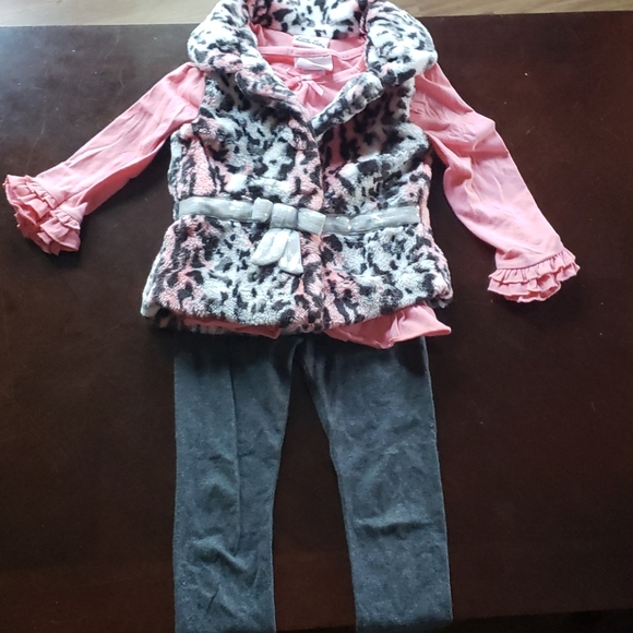 4t outfit